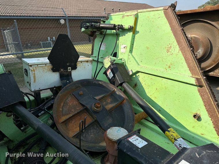 image for item NF9176 2006 Schulte XH1500  batwing rotary mower