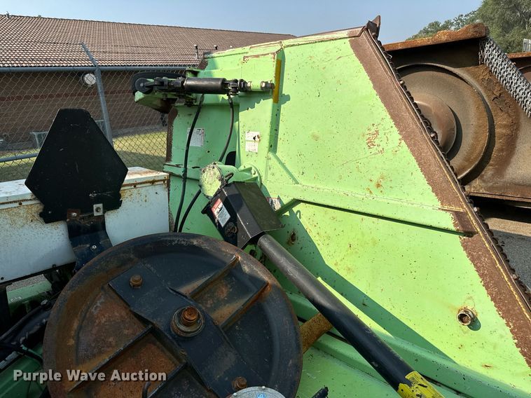 image for item NF9176 2006 Schulte XH1500  batwing rotary mower