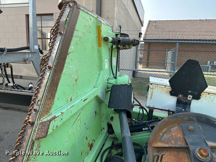 image for item NF9176 2006 Schulte XH1500  batwing rotary mower