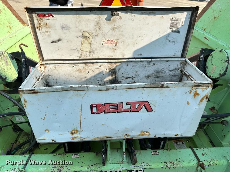 image for item NF9176 2006 Schulte XH1500  batwing rotary mower