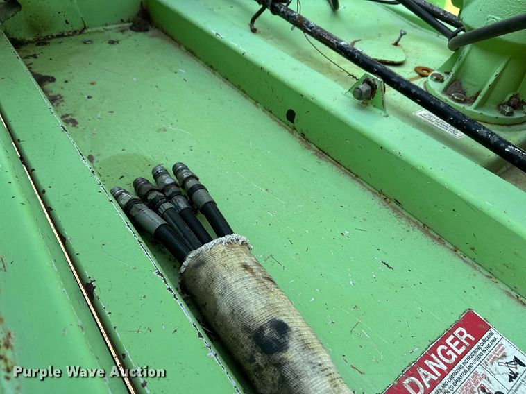 image for item NF9177 2006 Schulte XH1500  batwing rotary mower