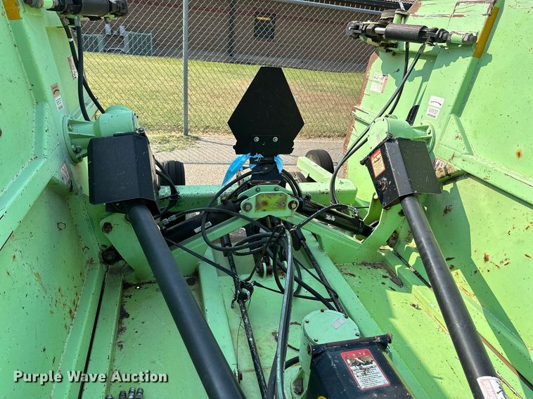 image for item NF9177 2006 Schulte XH1500  batwing rotary mower