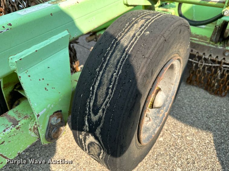 image for item NF9177 2006 Schulte XH1500  batwing rotary mower