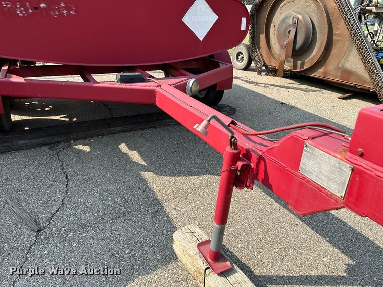 image for item NF9178 1998 Klein KF60  fuel tank trailer