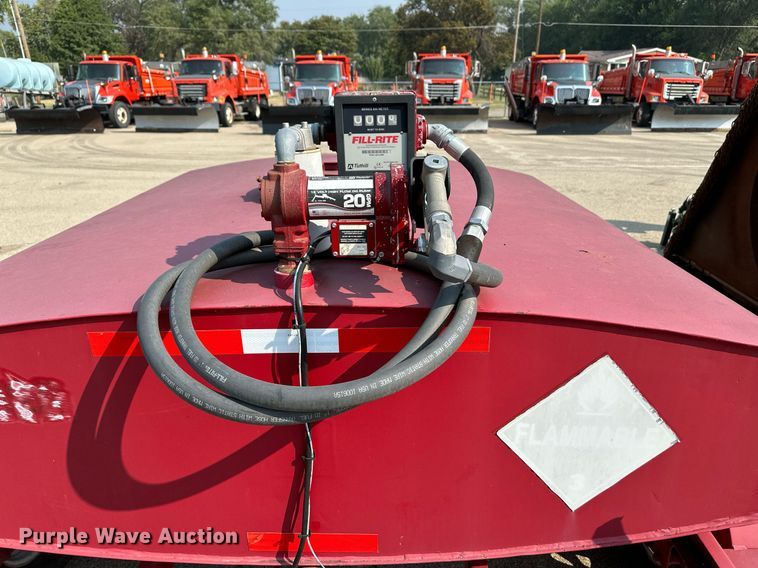 image for item NF9178 1998 Klein KF60  fuel tank trailer