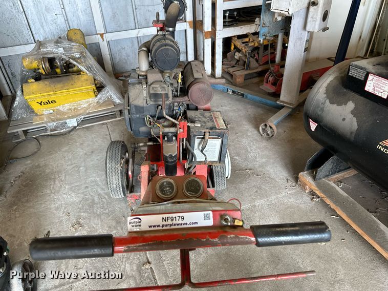 image for item NF9179 1999 Crafco 200  pavement cutter