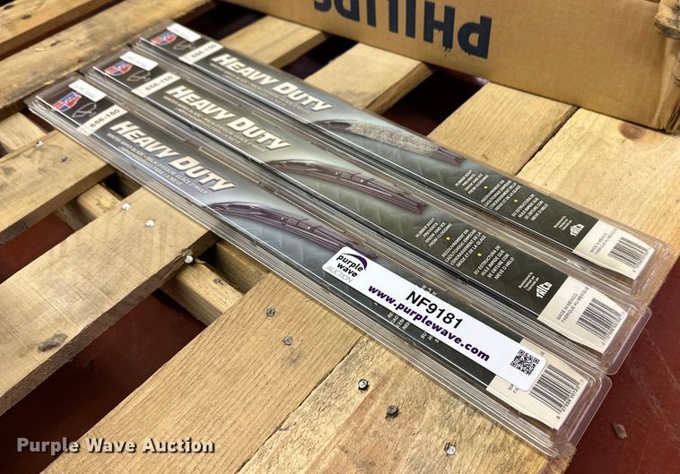 image for item NF9181 (3) CarQuest 656-150 windshield wiper blades