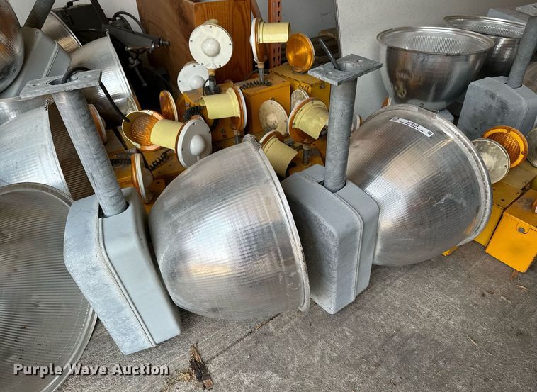 image for item NF9184 Approximately 48 lights