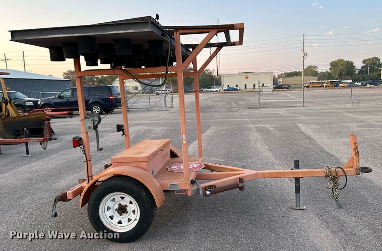 image for item NF9212 2003 Ver-Mac ST4825  arrow board trailer