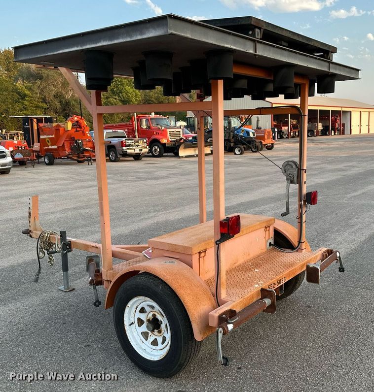 image for item NF9212 2003 Ver-Mac ST4825  arrow board trailer