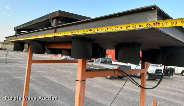 image for item NF9212 2003 Ver-Mac ST4825  arrow board trailer