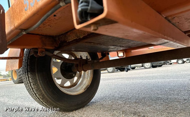 image for item NF9212 2003 Ver-Mac ST4825  arrow board trailer