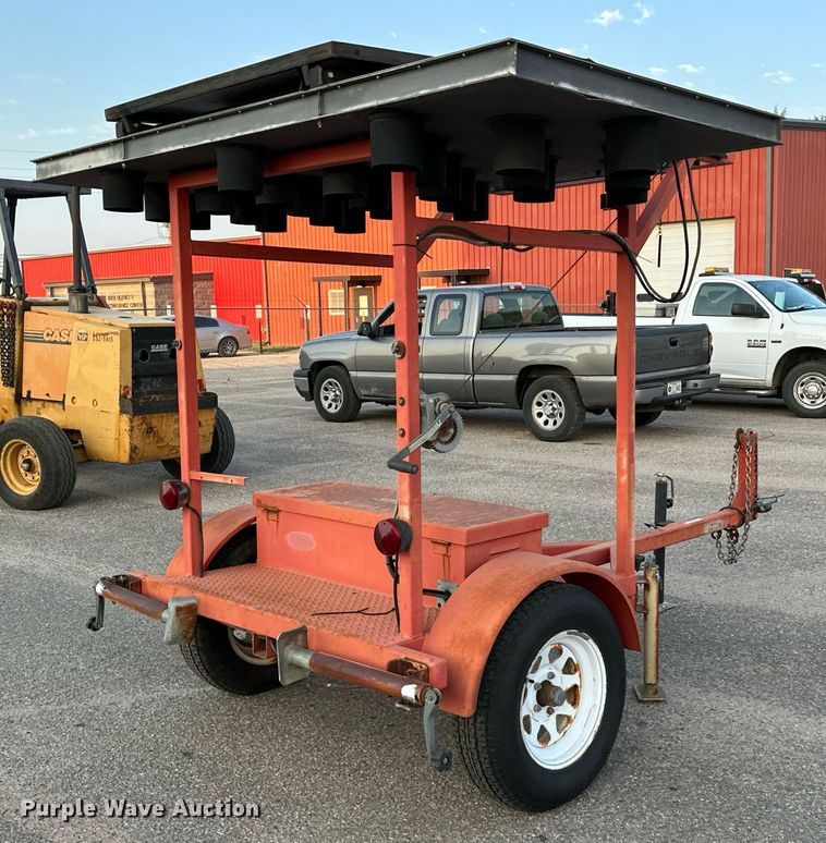 image for item NF9213 2002 Ver-Mac ST4825  arrow board trailer