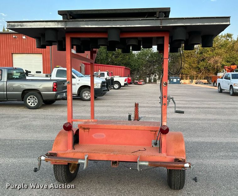 image for item NF9213 2002 Ver-Mac ST4825  arrow board trailer