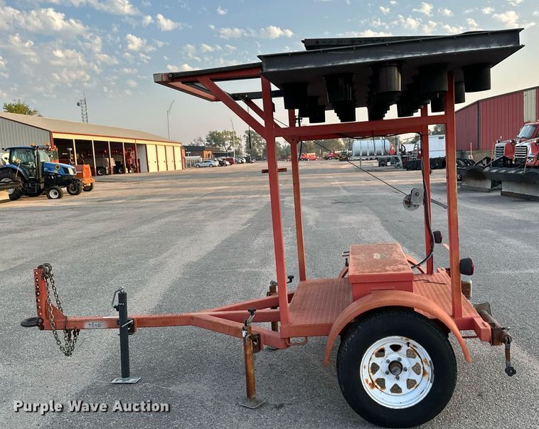 image for item NF9213 2002 Ver-Mac ST4825  arrow board trailer