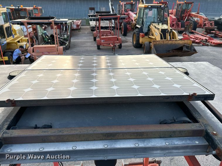 image for item NF9213 2002 Ver-Mac ST4825  arrow board trailer