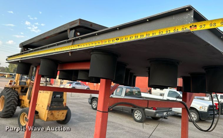 image for item NF9213 2002 Ver-Mac ST4825  arrow board trailer