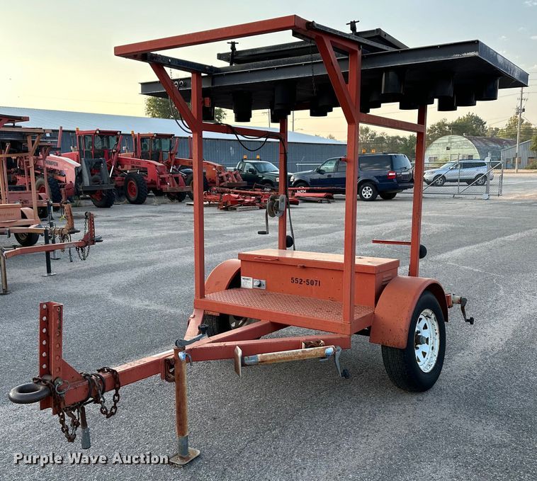 image for item NF9214 2001 Ver-Mac ST4825  arrow board trailer