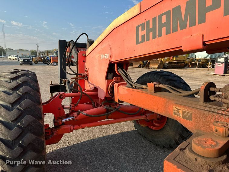 image for item NF9215 2001 Champion 710A  motor grader