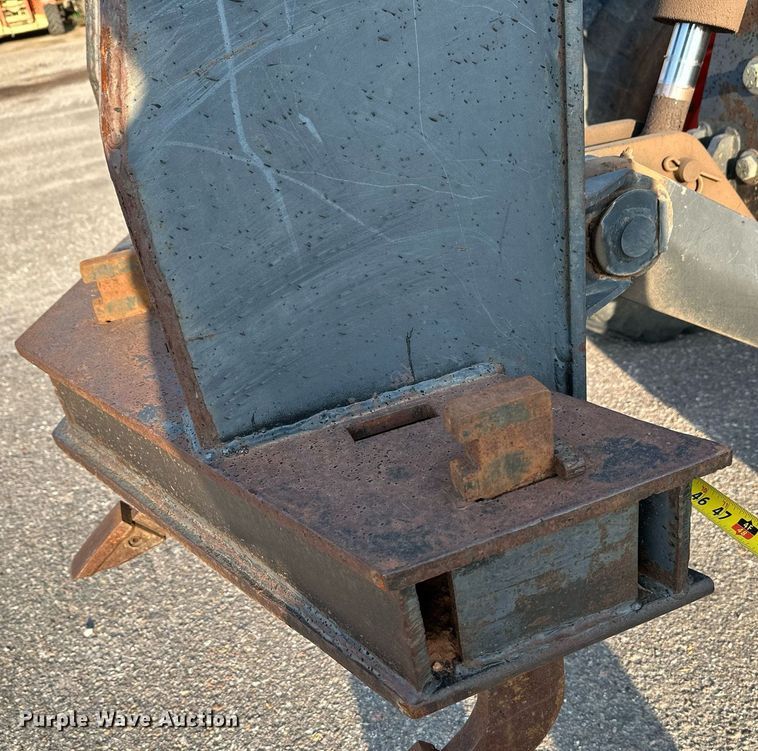 image for item NF9215 2001 Champion 710A  motor grader