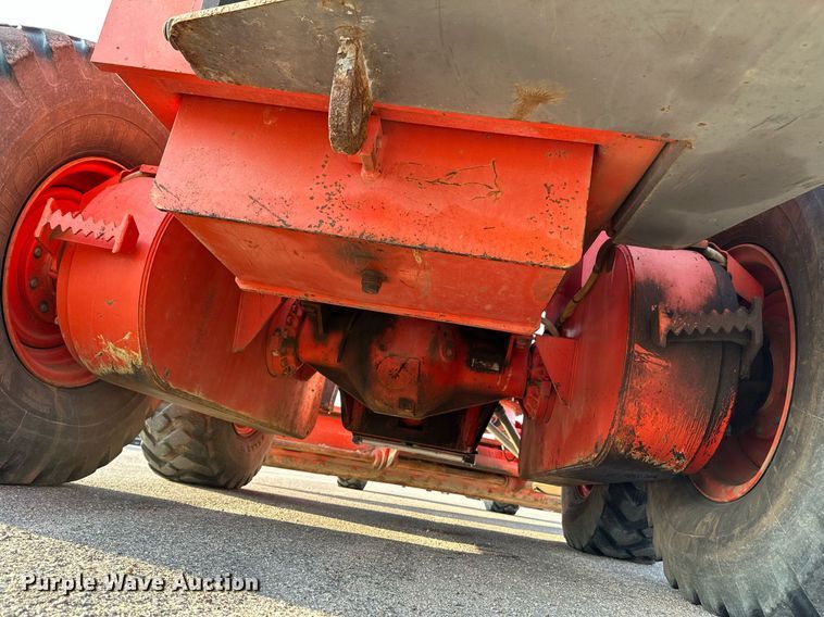 image for item NF9215 2001 Champion 710A  motor grader