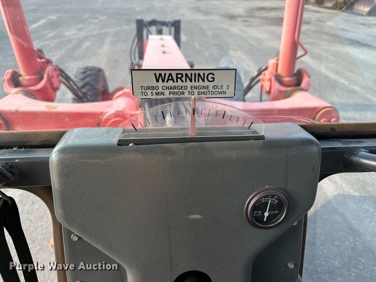 image for item NF9215 2001 Champion 710A  motor grader