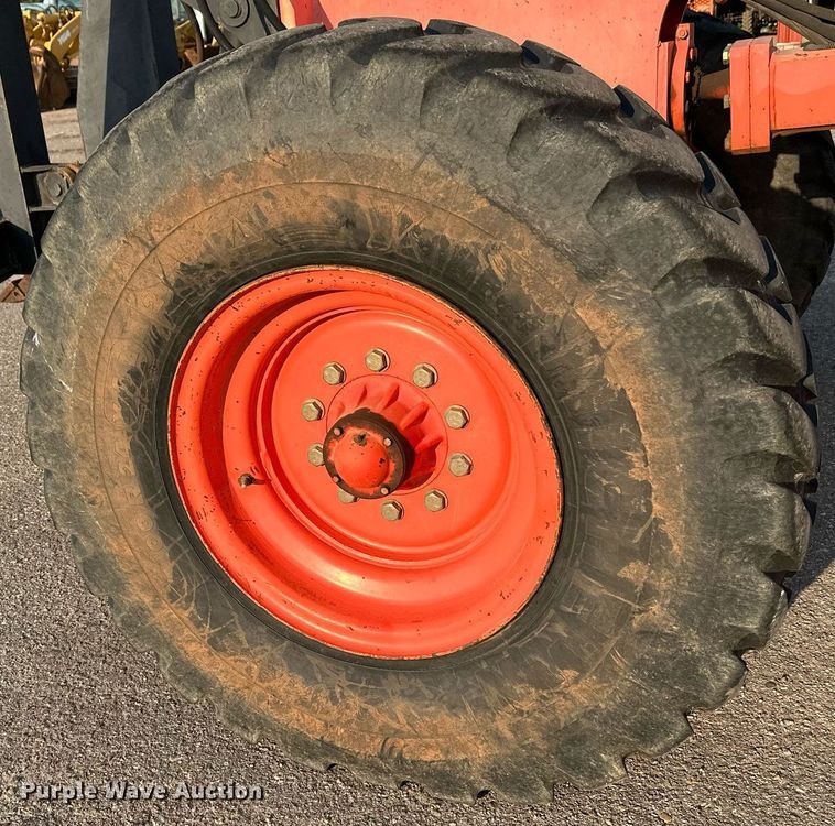 image for item NF9215 2001 Champion 710A  motor grader