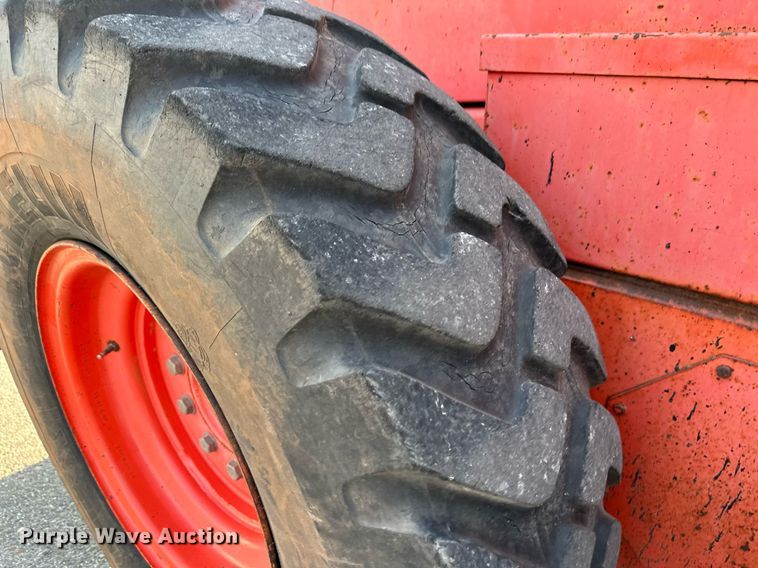 image for item NF9215 2001 Champion 710A  motor grader