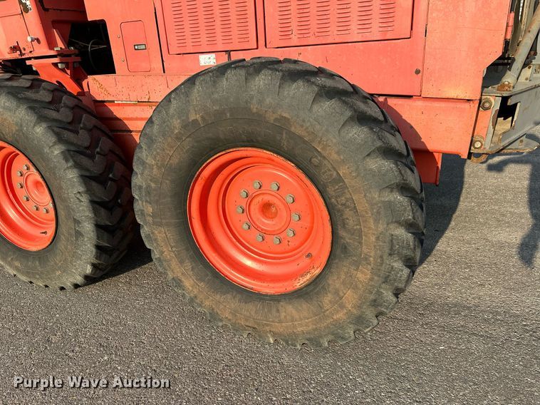 image for item NF9215 2001 Champion 710A  motor grader