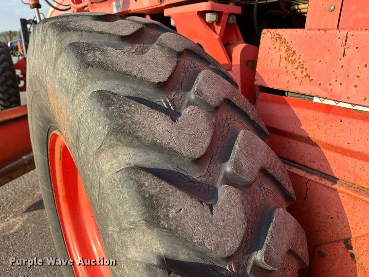 image for item NF9215 2001 Champion 710A  motor grader