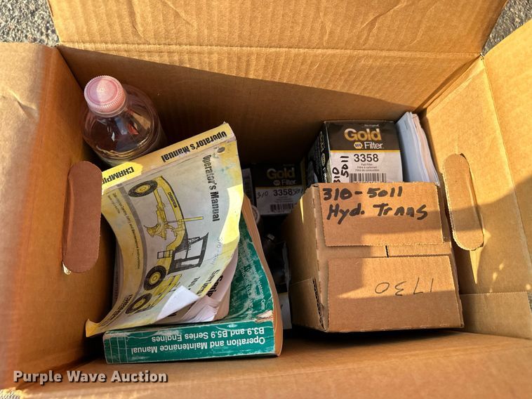 image for item NF9215 2001 Champion 710A  motor grader