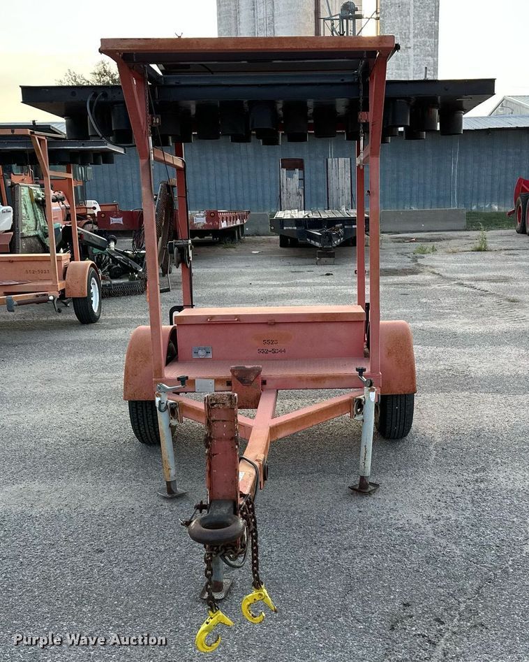 image for item NF9216 2004 Ver-Mac ST4825  arrow board trailer