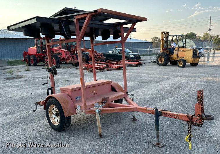 image for item NF9216 2004 Ver-Mac ST4825  arrow board trailer