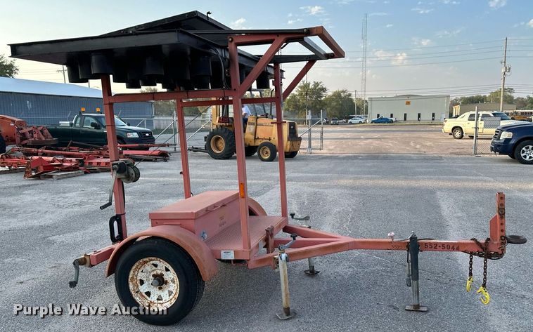 image for item NF9216 2004 Ver-Mac ST4825  arrow board trailer