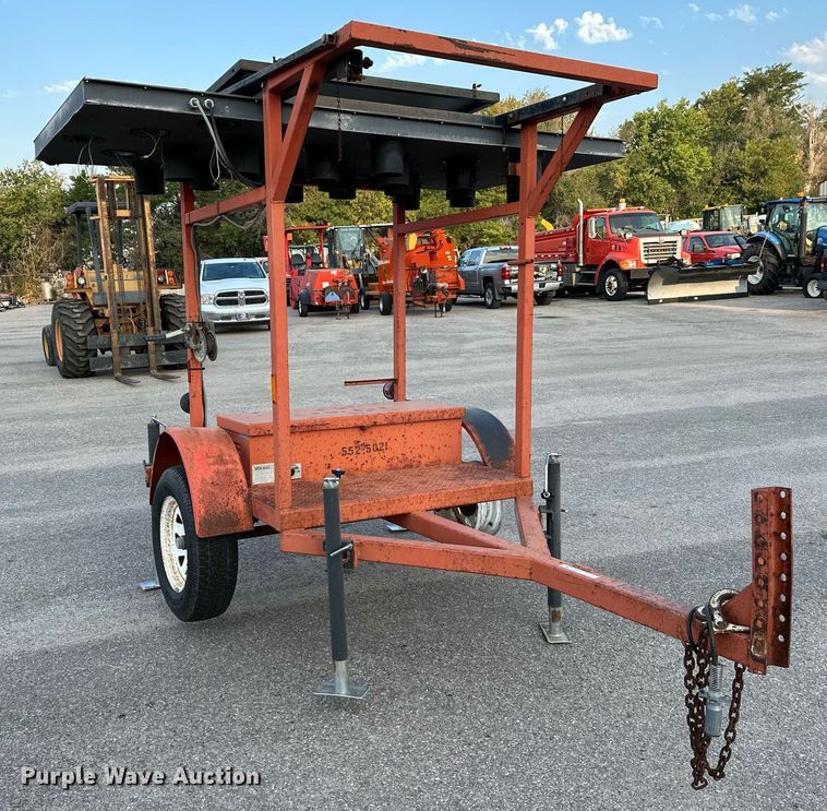 image for item NF9217 2001 Ver-Mac ST4825  arrow board trailer