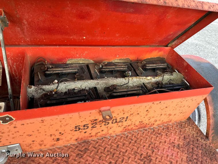 image for item NF9217 2001 Ver-Mac ST4825  arrow board trailer