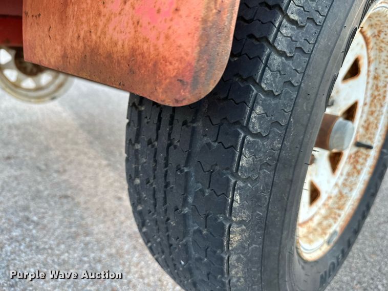 image for item NF9217 2001 Ver-Mac ST4825  arrow board trailer