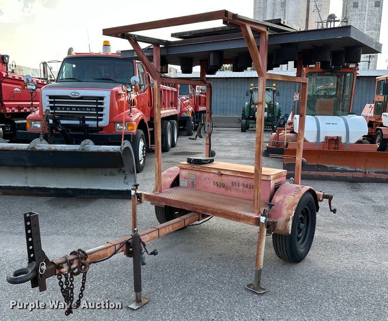 image for item NF9218 2000 Ver-Mac ST4825  arrow board trailer