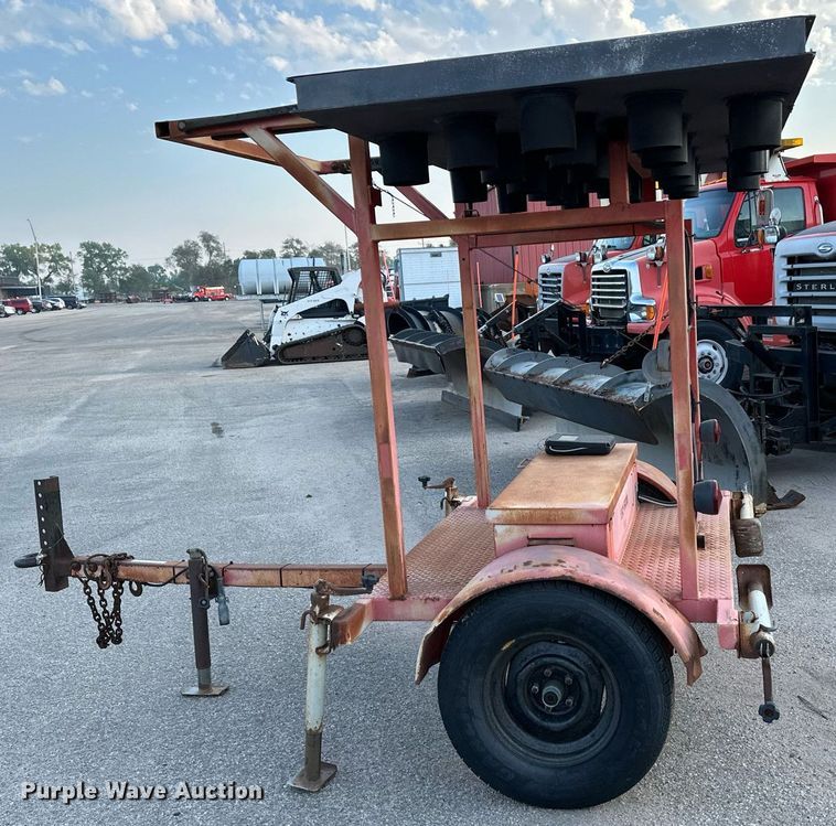 image for item NF9218 2000 Ver-Mac ST4825  arrow board trailer