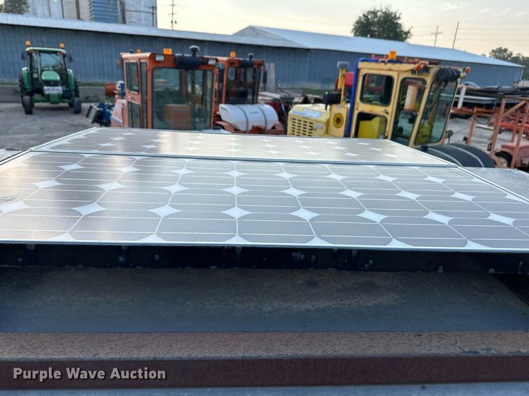 image for item NF9218 2000 Ver-Mac ST4825  arrow board trailer