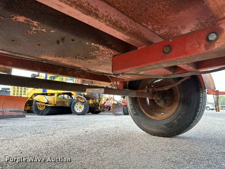 image for item NF9218 2000 Ver-Mac ST4825  arrow board trailer