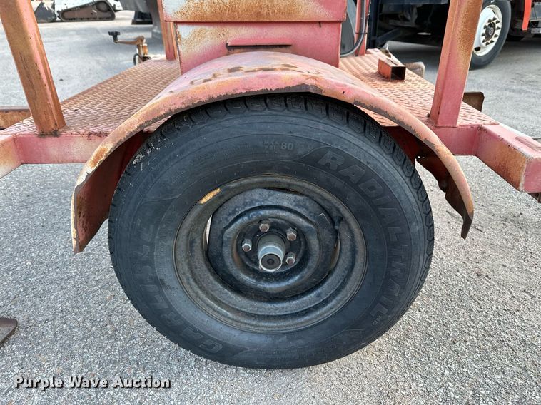 image for item NF9218 2000 Ver-Mac ST4825  arrow board trailer