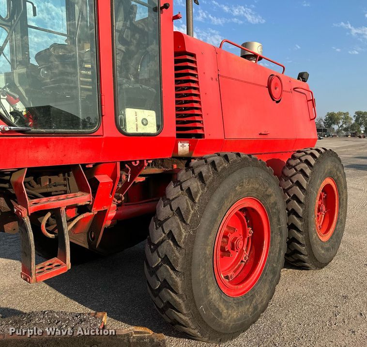 image for item NF9219 1997 Galion 830B  motor grader