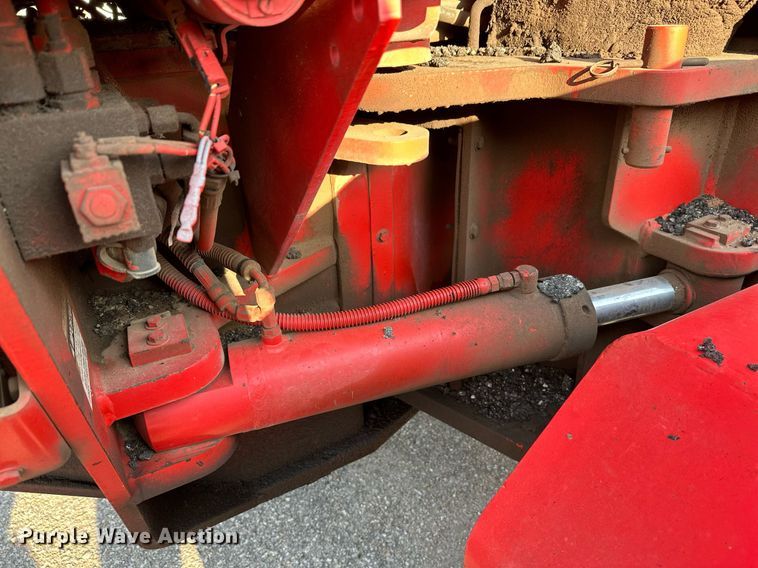 image for item NF9219 1997 Galion 830B  motor grader