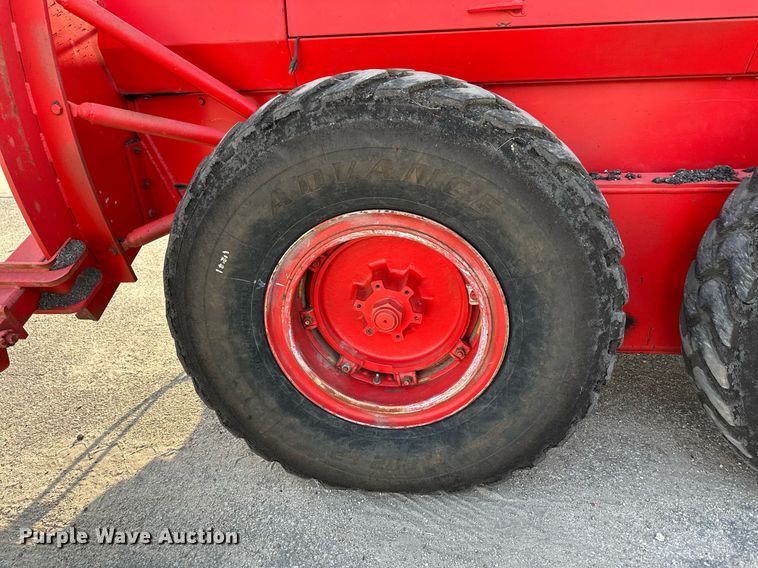 image for item NF9219 1997 Galion 830B  motor grader