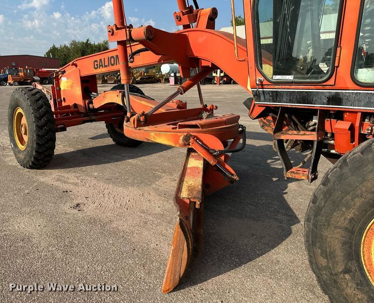 image for item NF9220 1997 Galion 830B  motor grader