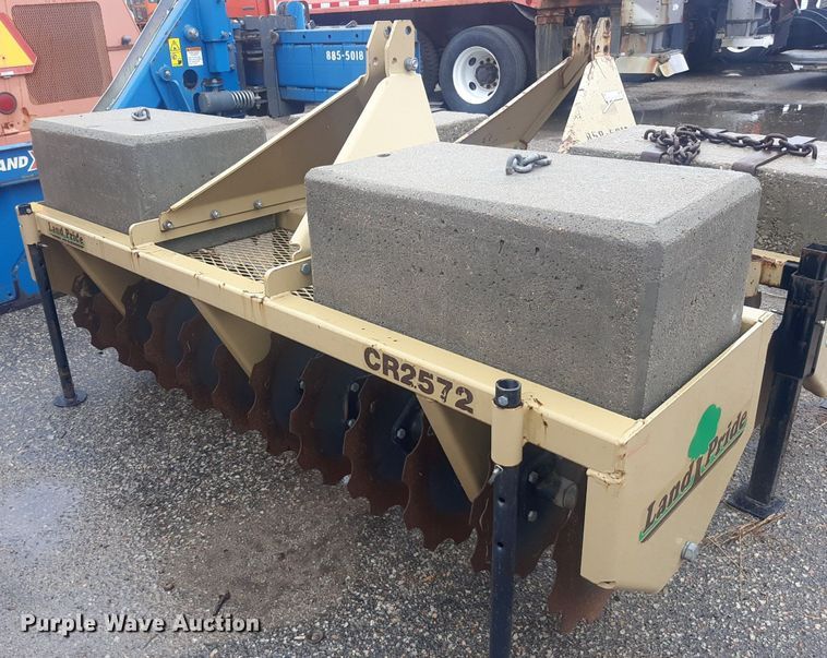 image for item NF9223 2013 Land Pride CR2572  straw crimper