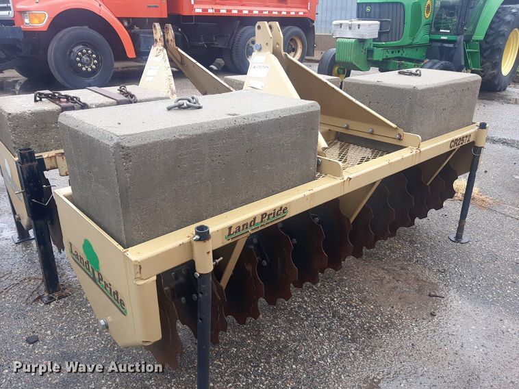 image for item NF9223 2013 Land Pride CR2572  straw crimper