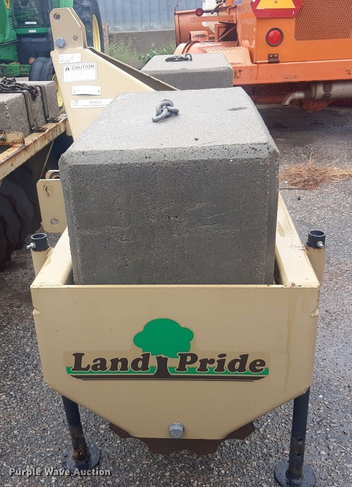 image for item NF9223 2013 Land Pride CR2572  straw crimper