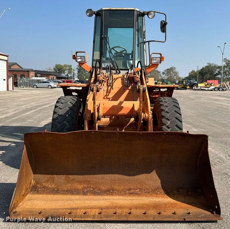 image for item NF9225 1995 Fiat-Allis FR70  wheel loader